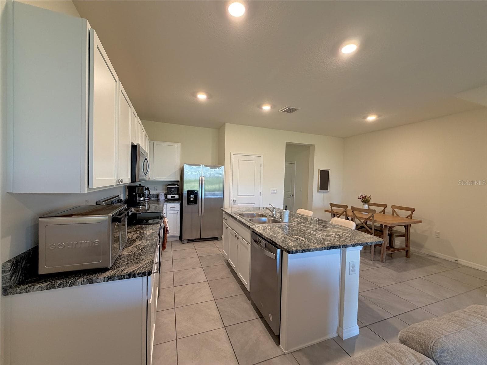 Townhouse at 33075 FROSTED CLOVER WAY, WESLEY CHAPEL, photo 5 of 40