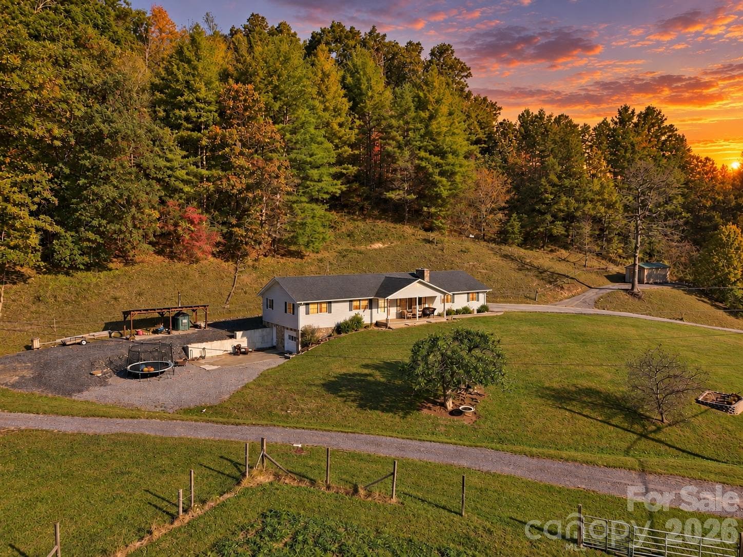 900 Prices Creek Road
