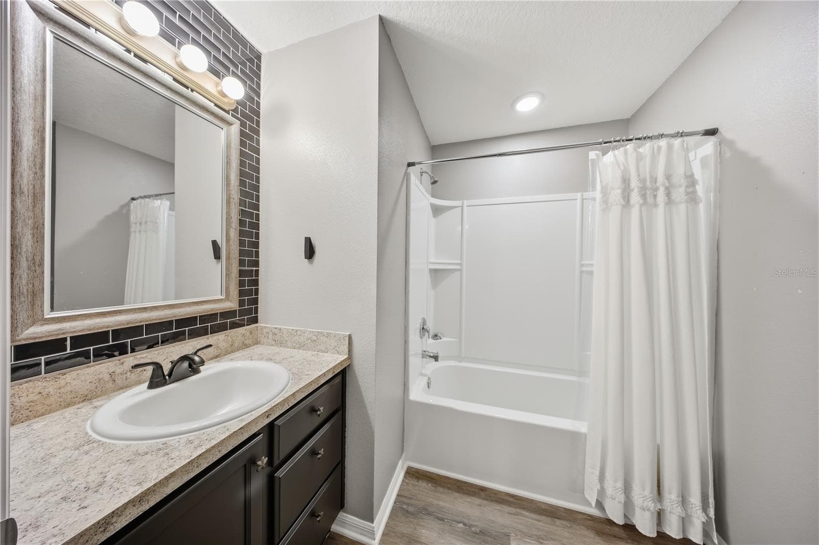 Single Family Residence at 1151 WOODLARK DR, HAINES CITY, photo 17 of 42