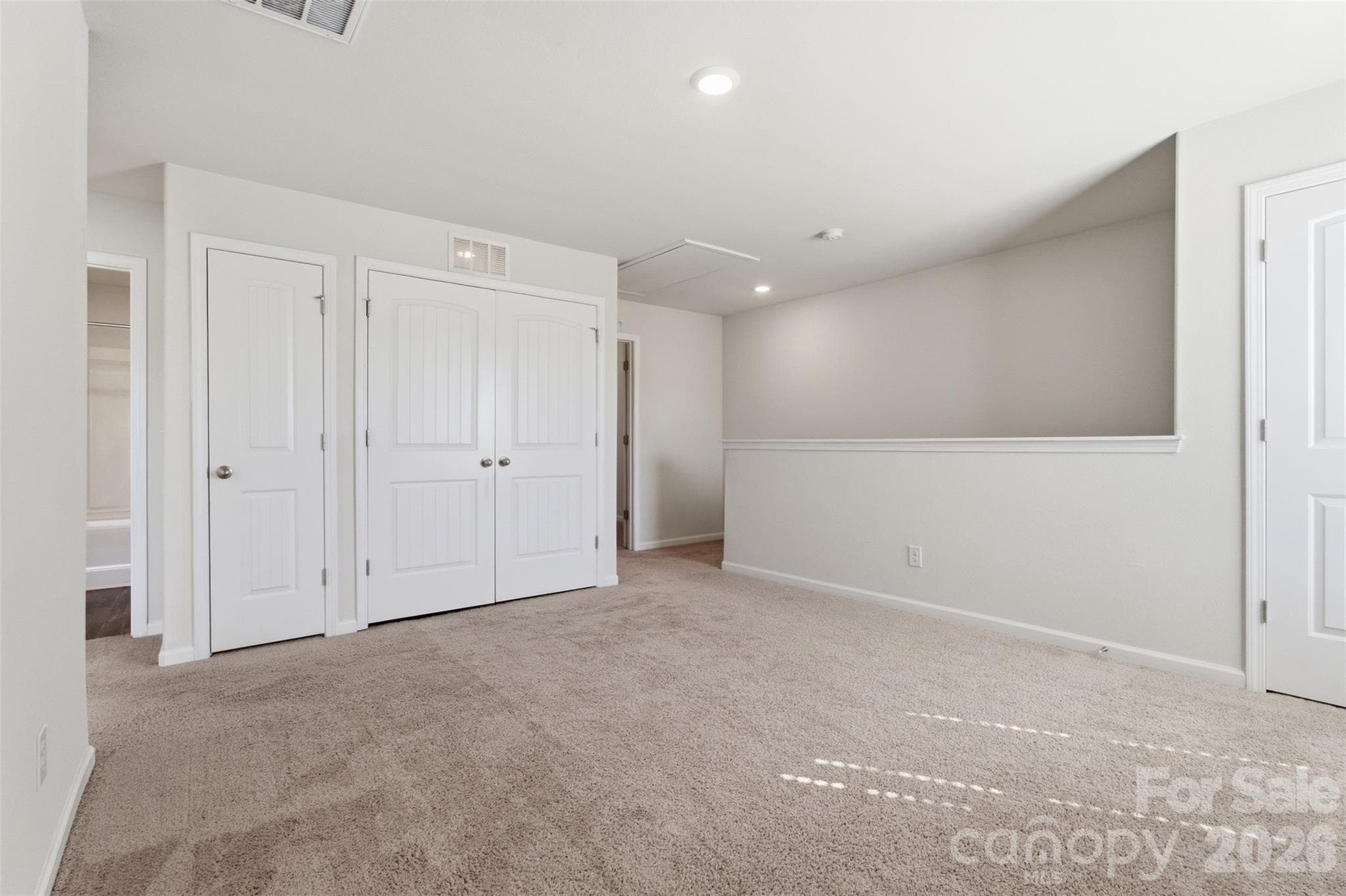 Single Family Residence at 5335 Upton Place, Charlotte, photo 10 of 19