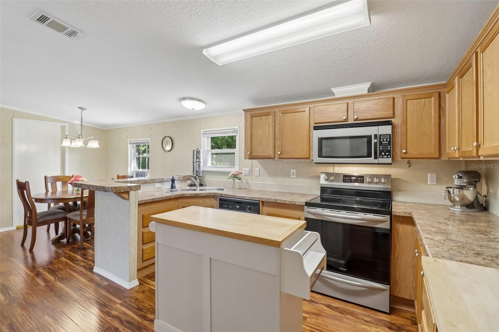 Manufactured Home at 2745 VINDALE RD, TAVARES, photo 15 of 39