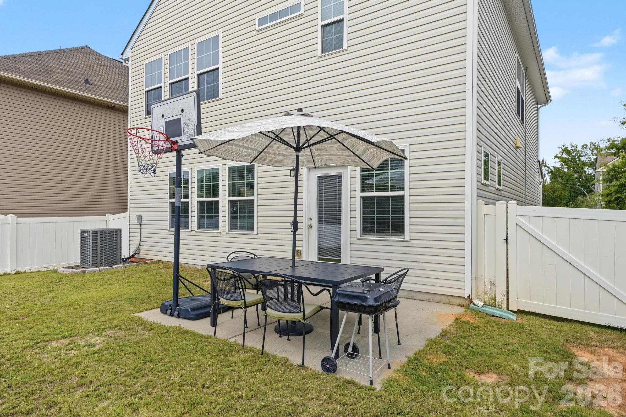 Single Family Residence at 1122 Loggerhead Drive, Lancaster, photo 41 of 45