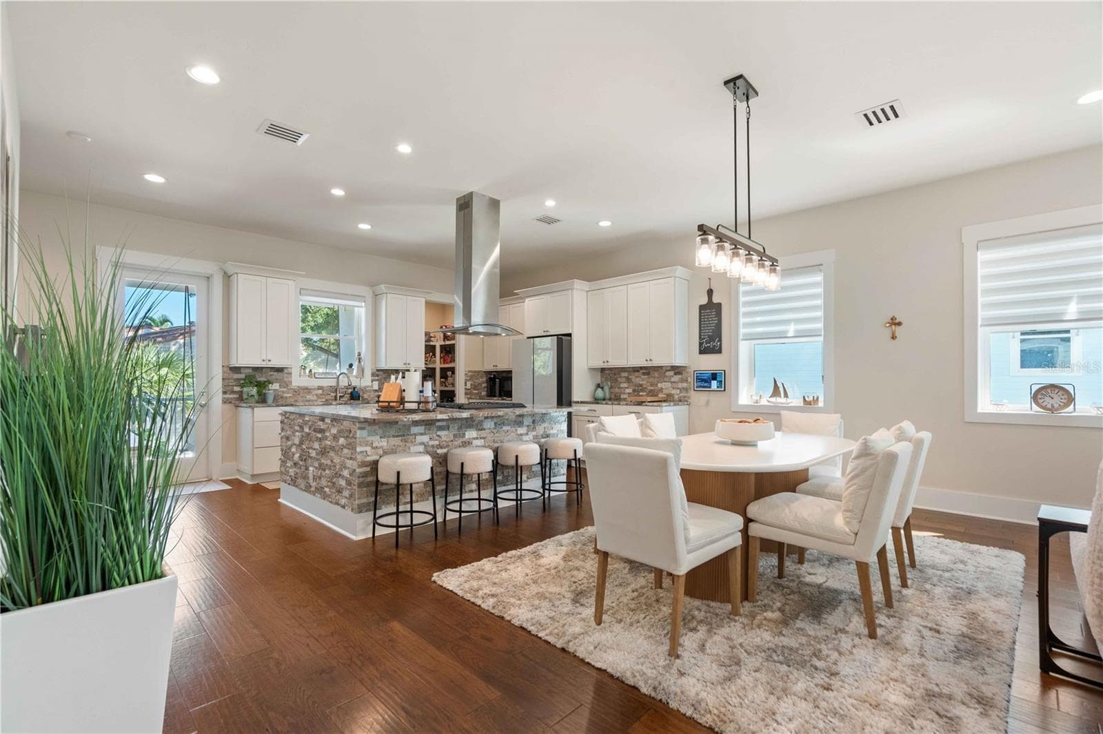Townhouse at 1413 BAYSHORE BLVD #2, DUNEDIN, photo 3 of 85