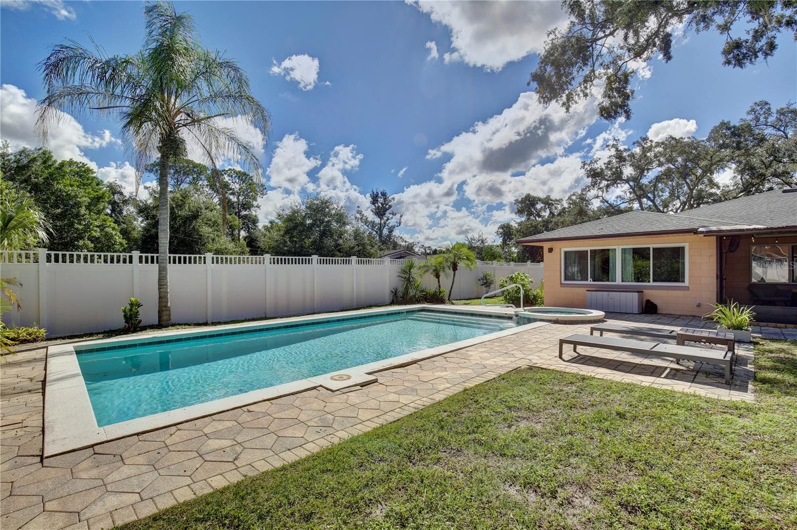Single Family Residence at 2387 WASHINGTON RD, MOUNT DORA, photo 42 of 67