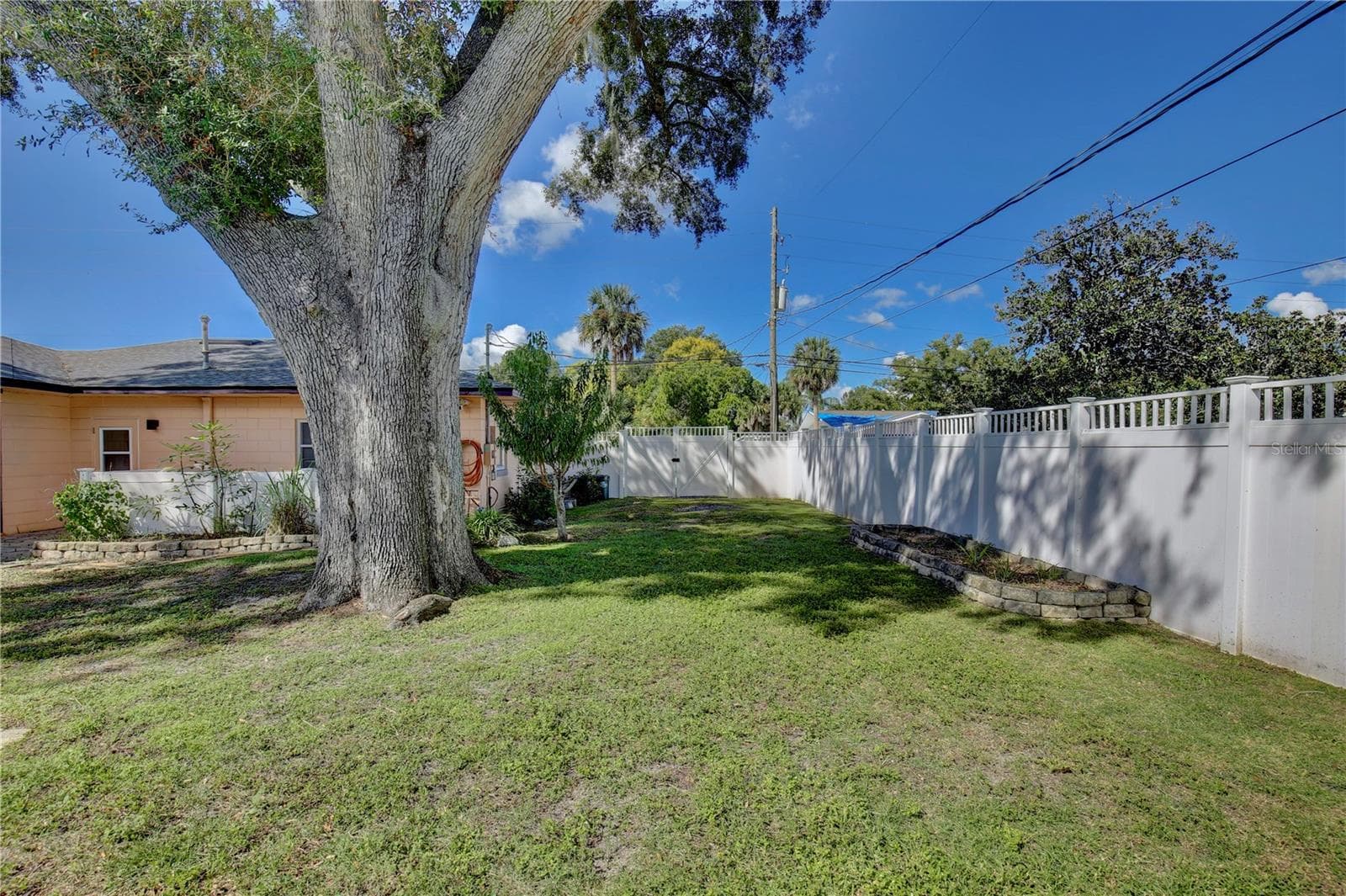 Single Family Residence at 2387 WASHINGTON RD, MOUNT DORA, photo 45 of 67