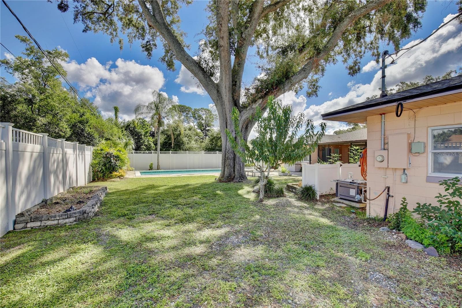 Single Family Residence at 2387 WASHINGTON RD, MOUNT DORA, photo 46 of 67