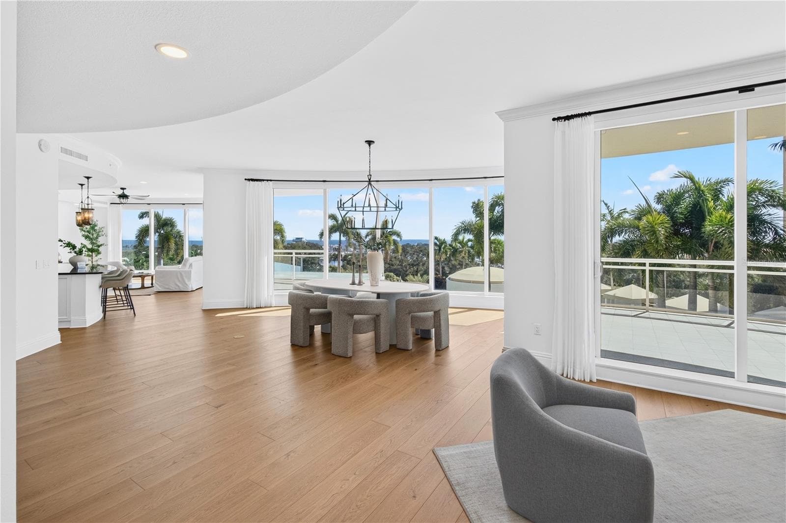 Dining and Formal Living Room - 180 BEACH DR NE #502, ST PETERSBURG