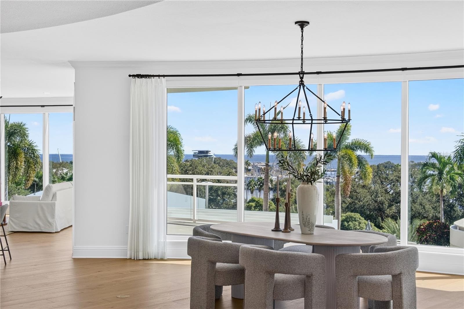 Formal Dining and Living Room - 180 BEACH DR NE #502, ST PETERSBURG