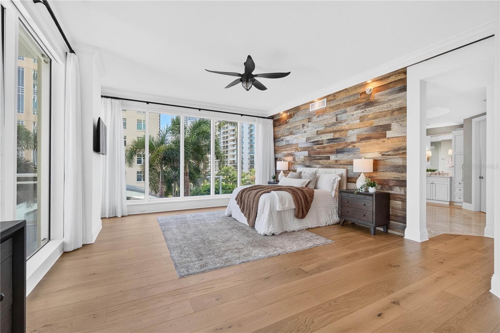Primary Suite - 180 BEACH DR NE #502, ST PETERSBURG