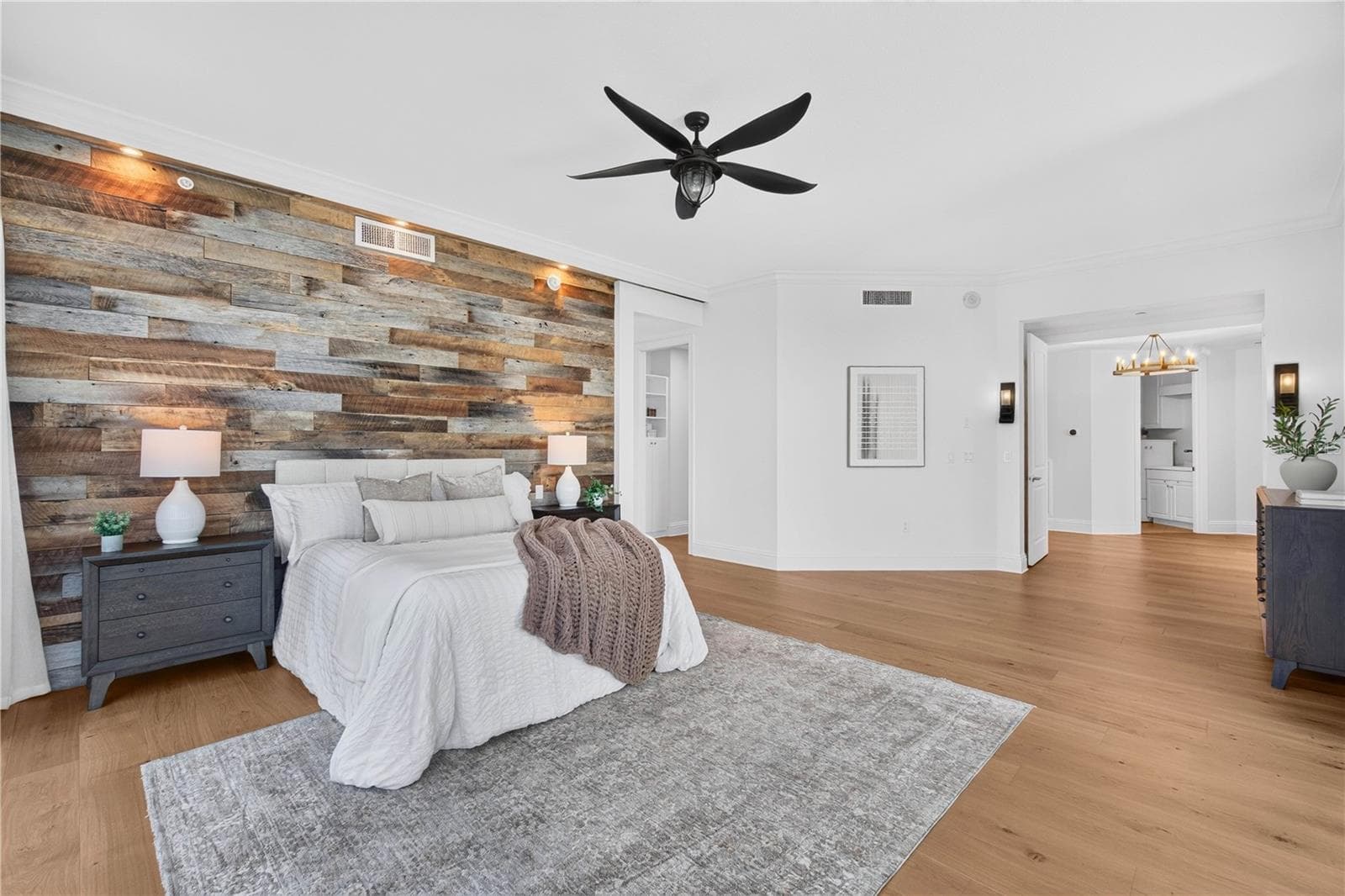 Primary Suite - 180 BEACH DR NE #502, ST PETERSBURG