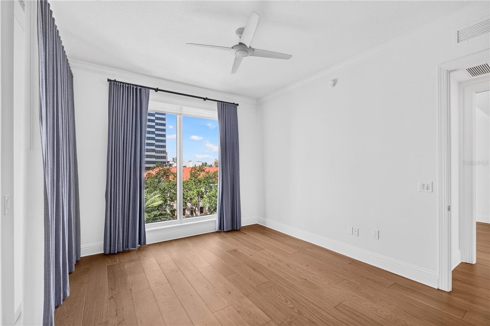 Guest Suite 1 - 180 BEACH DR NE #502, ST PETERSBURG