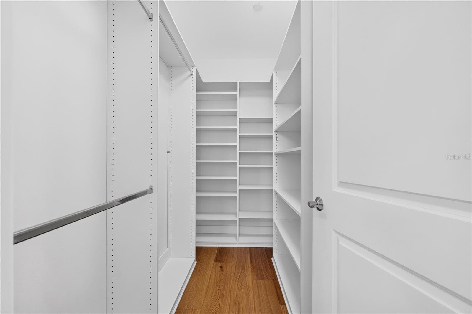 Guest Suite 2 Walk-In Closet - 180 BEACH DR NE #502, ST PETERSBURG