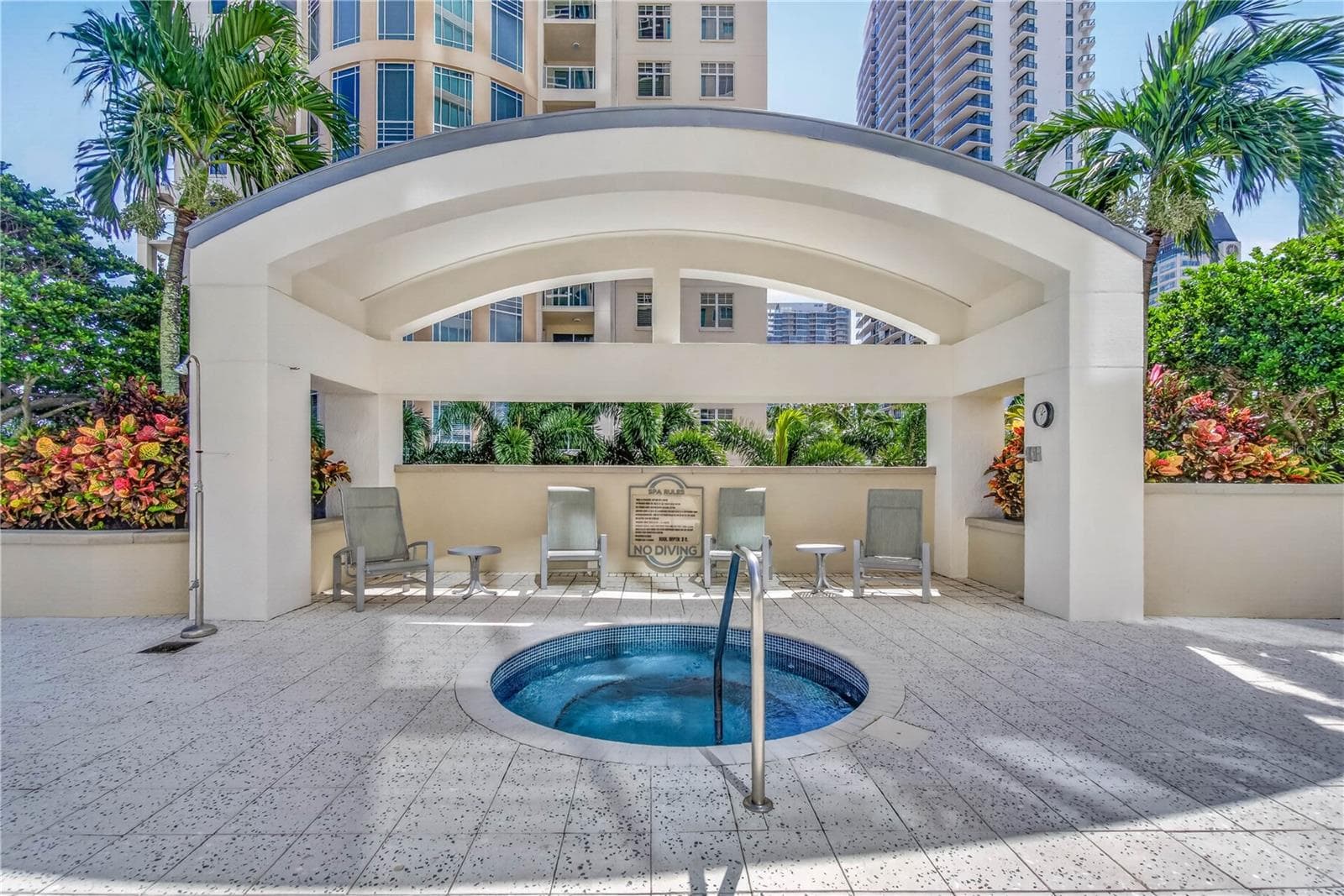 Resort-Caliber Pool Terrace - 180 BEACH DR NE #502, ST PETERSBURG