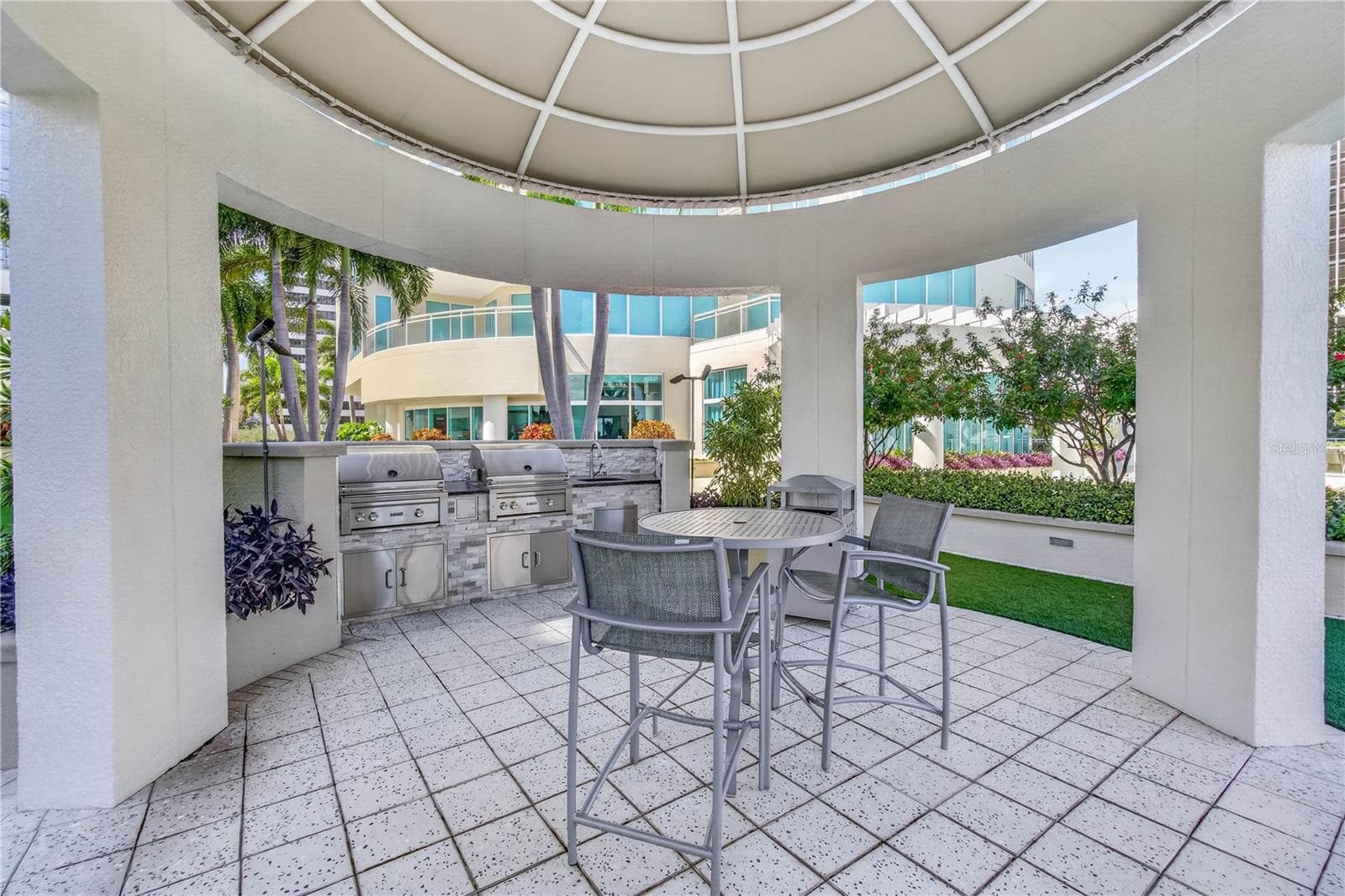 Resort-Caliber Pool Terrace - 180 BEACH DR NE #502, ST PETERSBURG