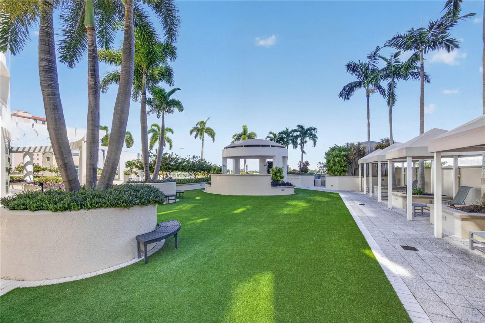 Resort-Caliber Pool Terrace - 180 BEACH DR NE #502, ST PETERSBURG