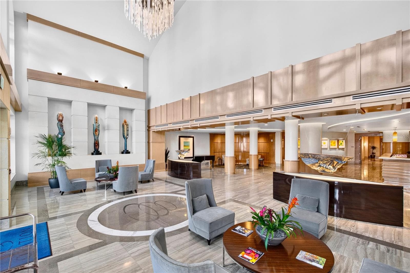 Ovation Formal Lobby - 180 BEACH DR NE #502, ST PETERSBURG