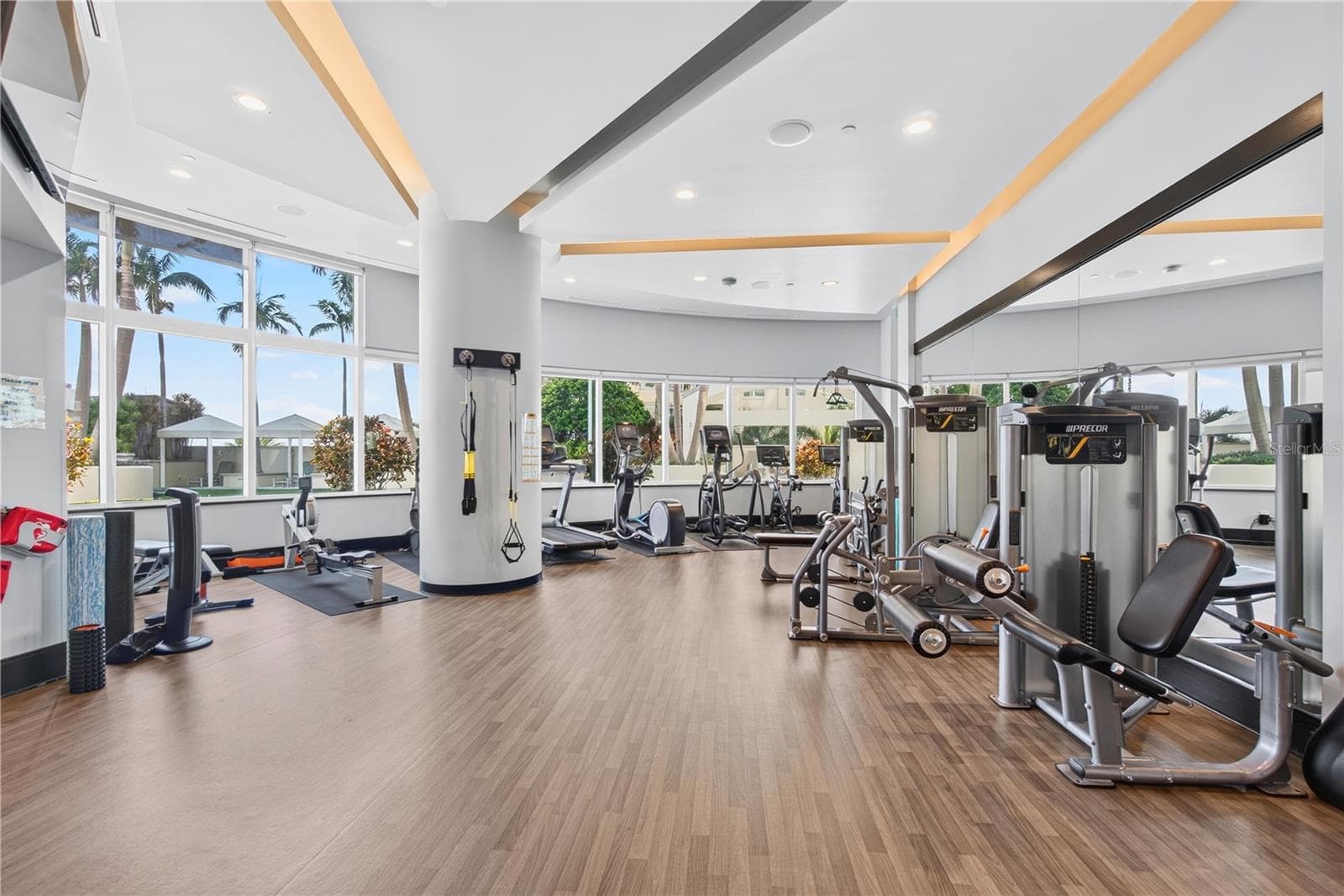 Fitness Center - 180 BEACH DR NE #502, ST PETERSBURG