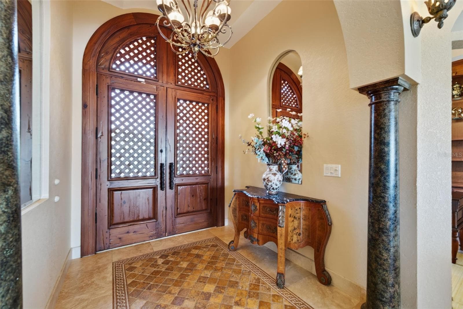Single Family Residence at 316 W BAY DR, VENICE, photo 12 of 100