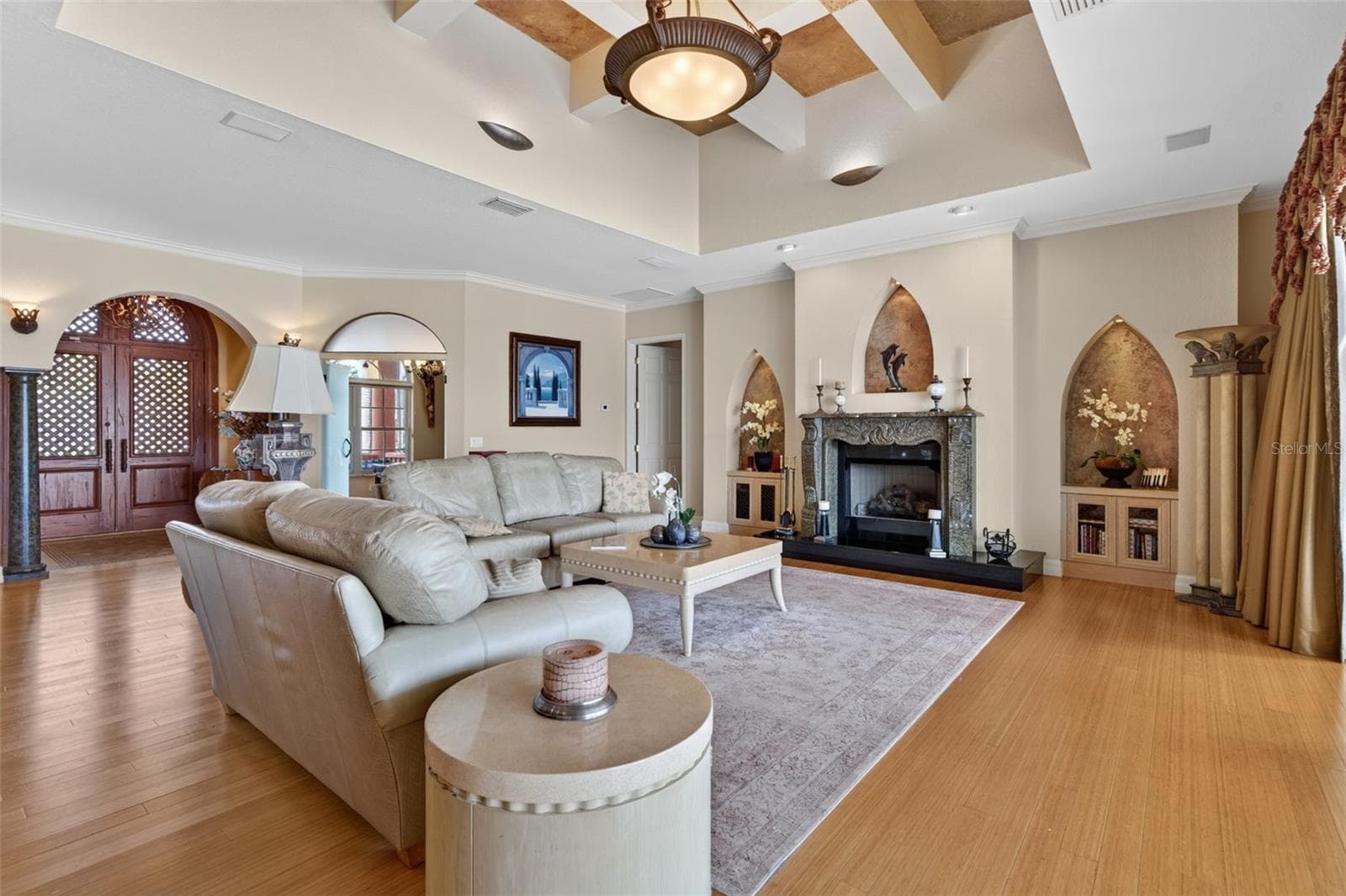 Single Family Residence at 316 W BAY DR, VENICE, photo 24 of 100