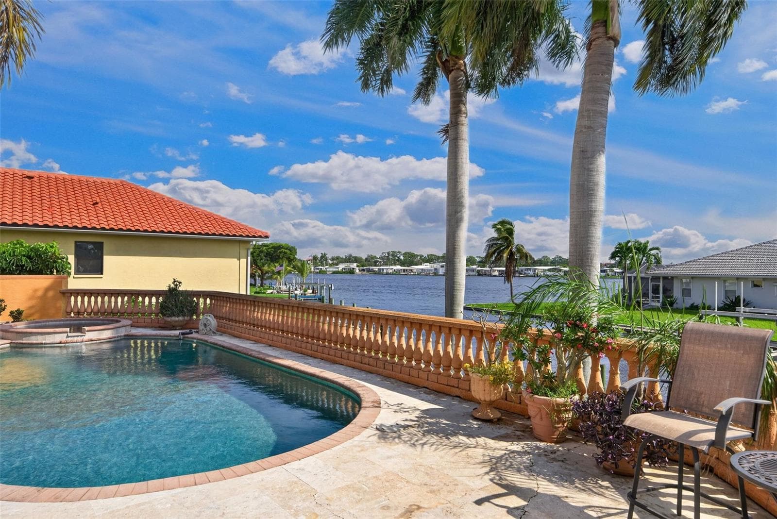 Single Family Residence at 316 W BAY DR, VENICE, photo 55 of 100