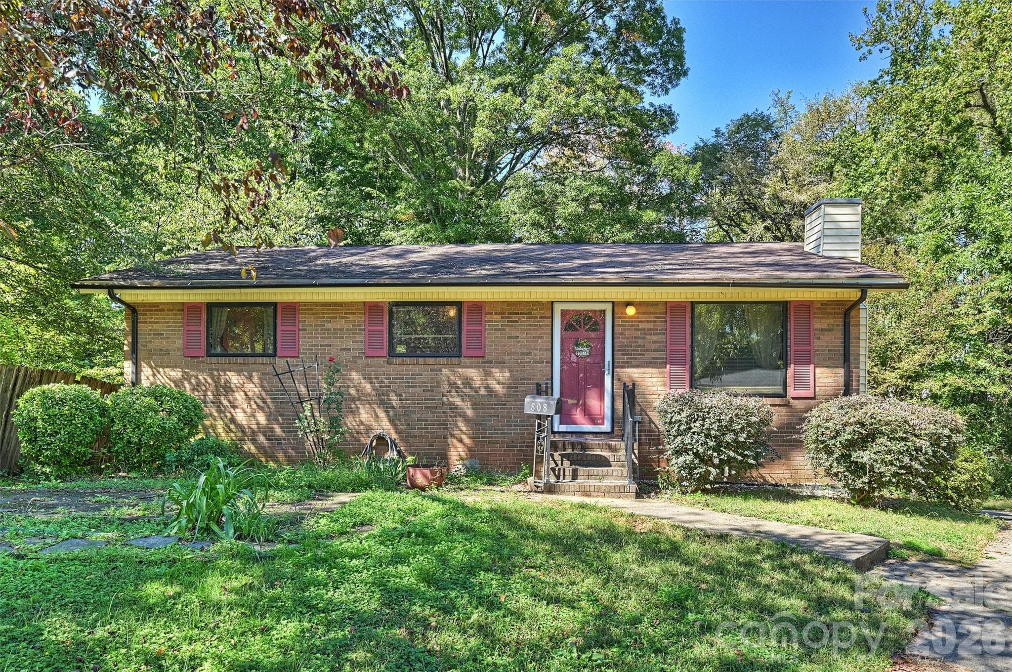 808 Davenport Street