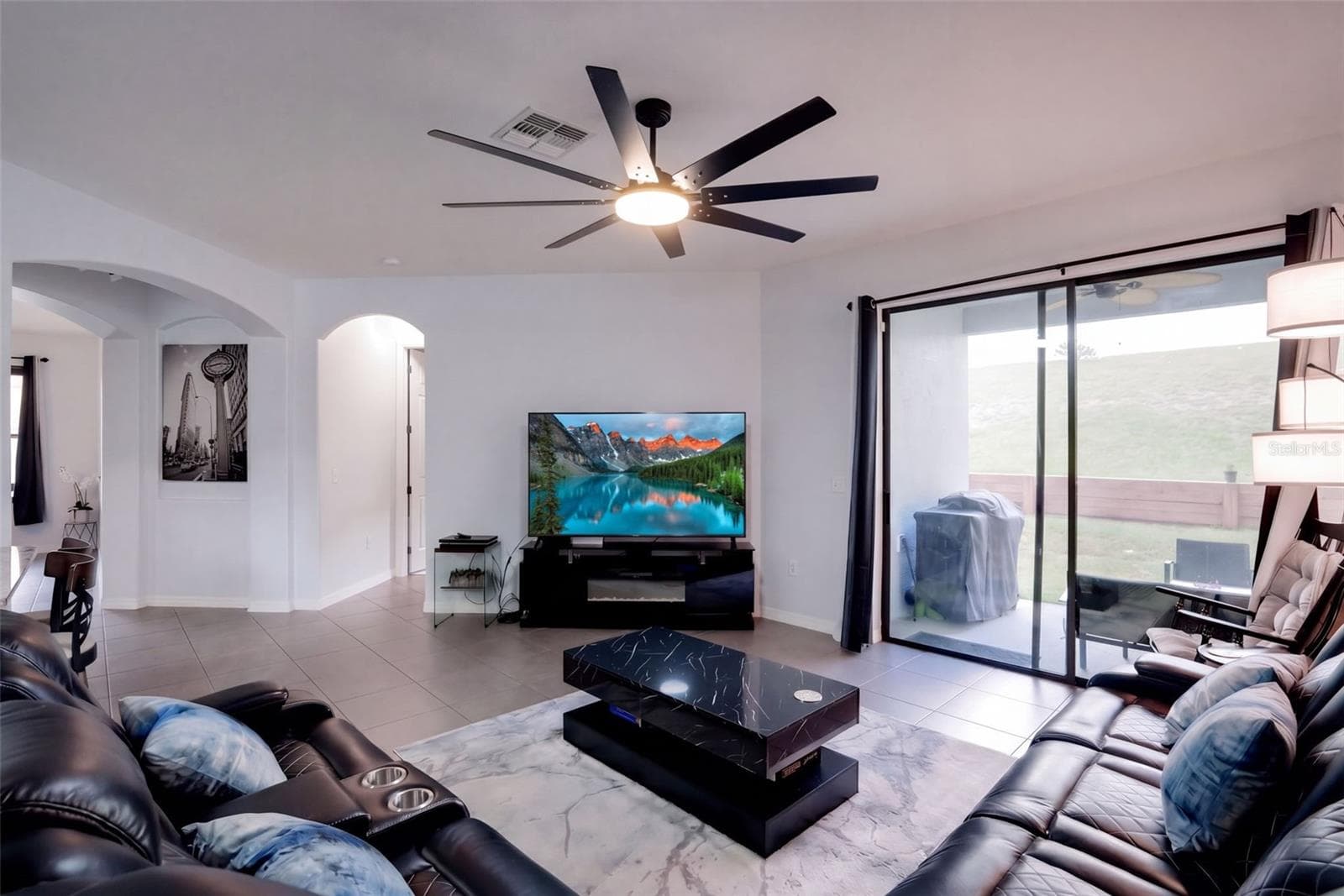 Single Family Residence at 1773 WATERSIDE OAKS DR, ORANGE CITY, photo 12 of 49