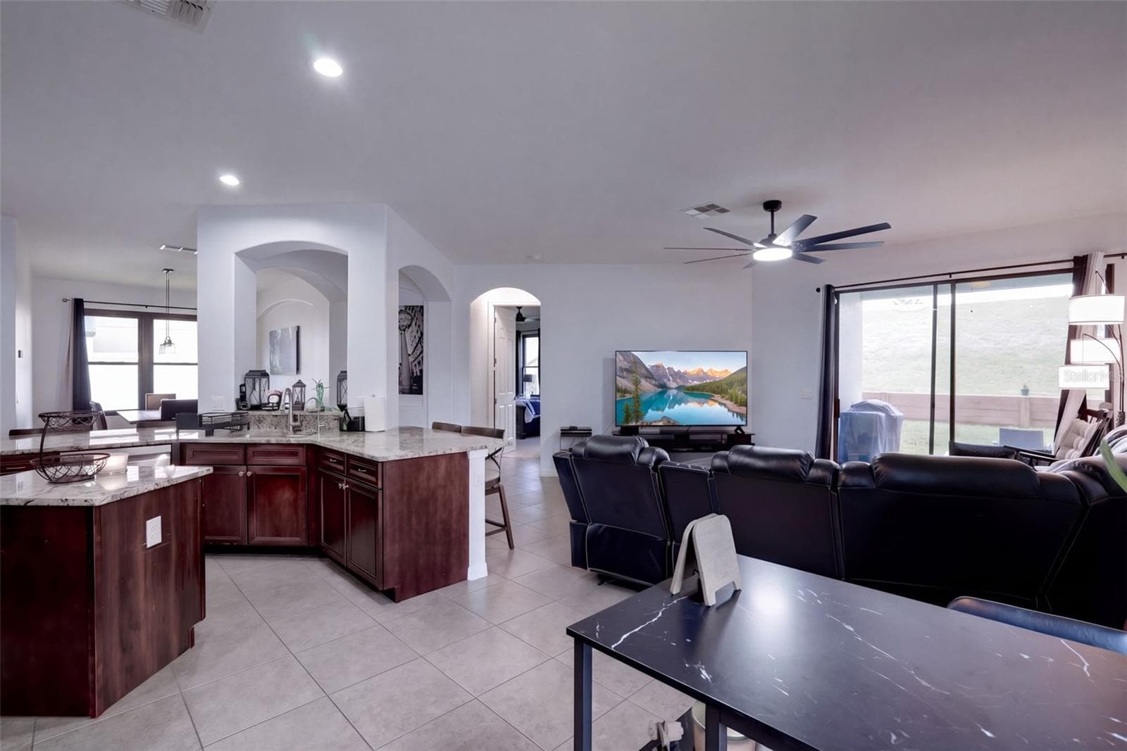 Single Family Residence at 1773 WATERSIDE OAKS DR, ORANGE CITY, photo 13 of 49