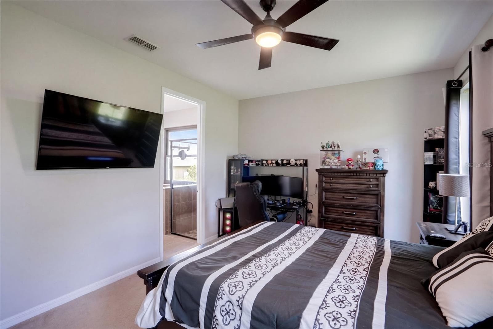 Single Family Residence at 1773 WATERSIDE OAKS DR, ORANGE CITY, photo 21 of 49
