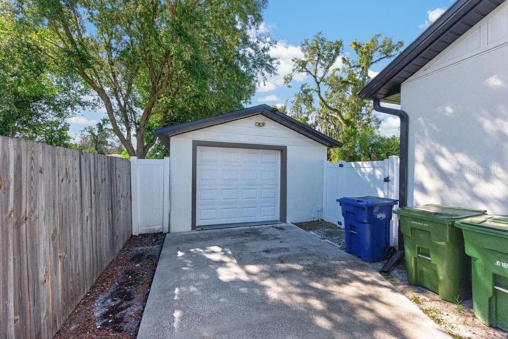 Single Family Residence at 2009 E JEAN ST, TAMPA, photo 50 of 62