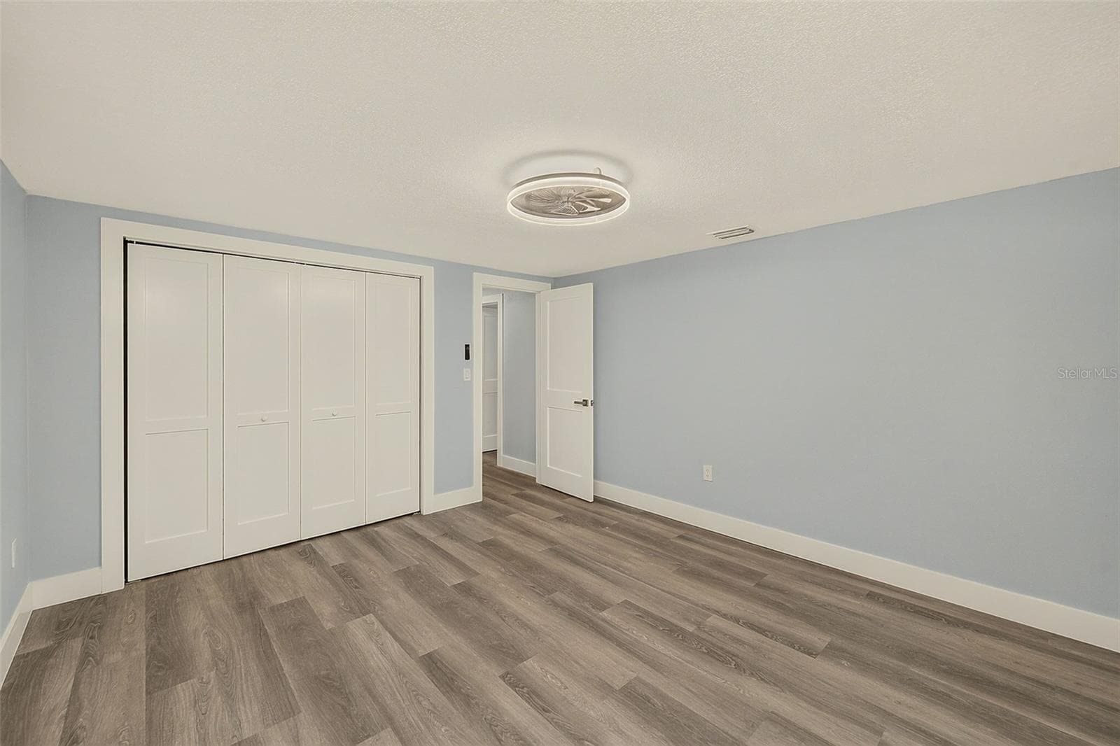 Single Family Residence at 1595 OAK LN, CLEARWATER, photo 42 of 64