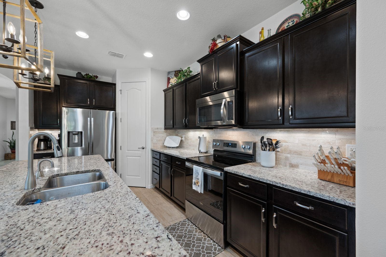 Single Family Residence at 5016 BELLA ARMONIA CIR, WIMAUMA, photo 26 of 60