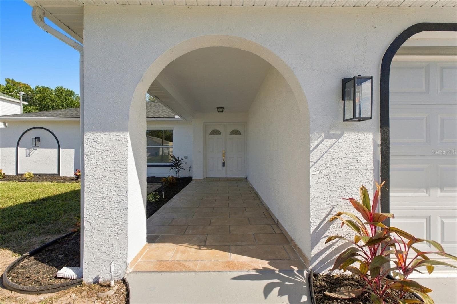Front entry way - 11365 RIDDLE DR, SPRING HILL