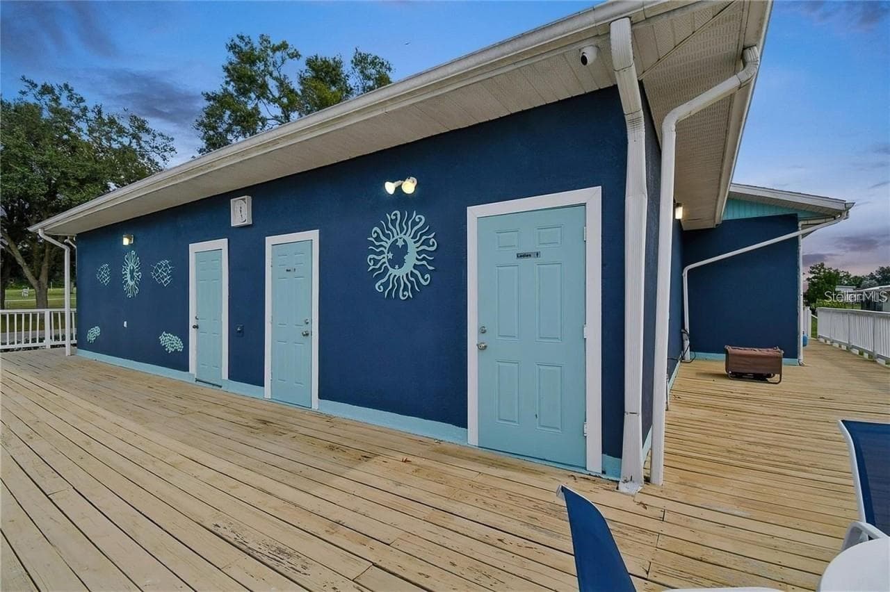 Manufactured Home at 10029 HAMP DR, DADE CITY, photo 39 of 43