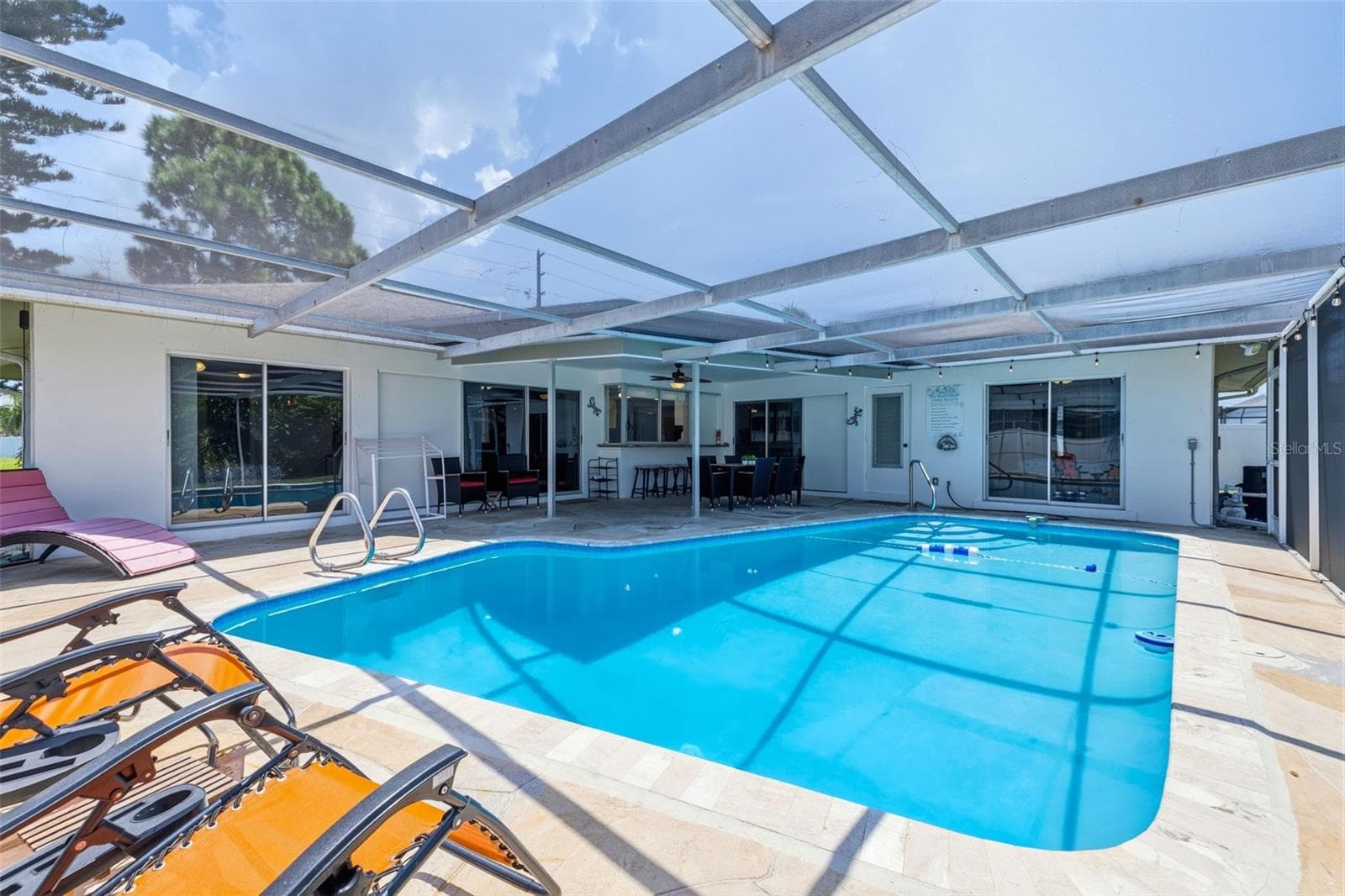 Single Family Residence at 9542 OAKHURST RD, SEMINOLE, photo 22 of 40