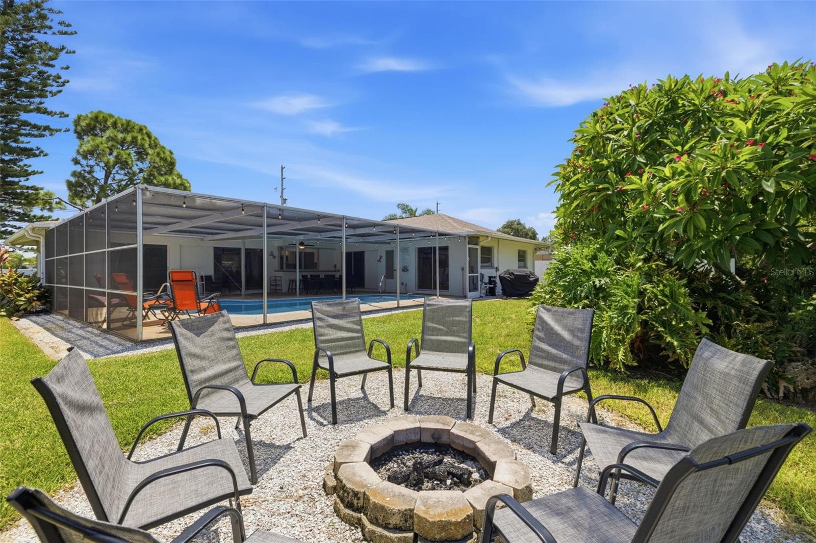 Single Family Residence at 9542 OAKHURST RD, SEMINOLE, photo 32 of 40