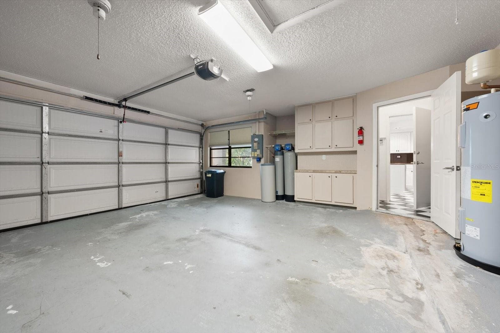 2 Car garage - 3160 JADEMOOR CIR, PALM HARBOR