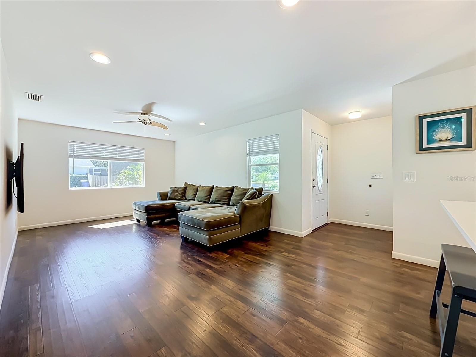 Entry - Living Room - 1852 SOURWOOD BLVD, DUNEDIN