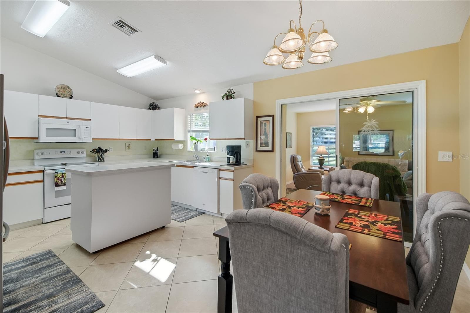 Single Family Residence at 36541 MILL VIEW RD, FRUITLAND PARK, photo 33 of 61