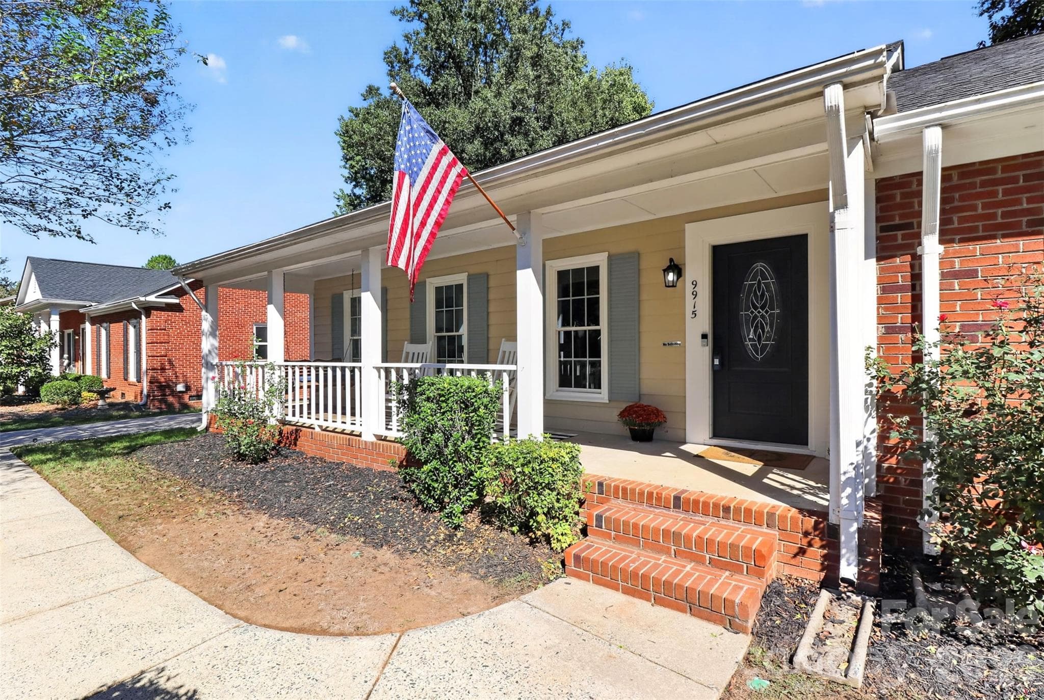 Fabulous Brick Ranch - 9915 Ridgemore Drive, Charlotte