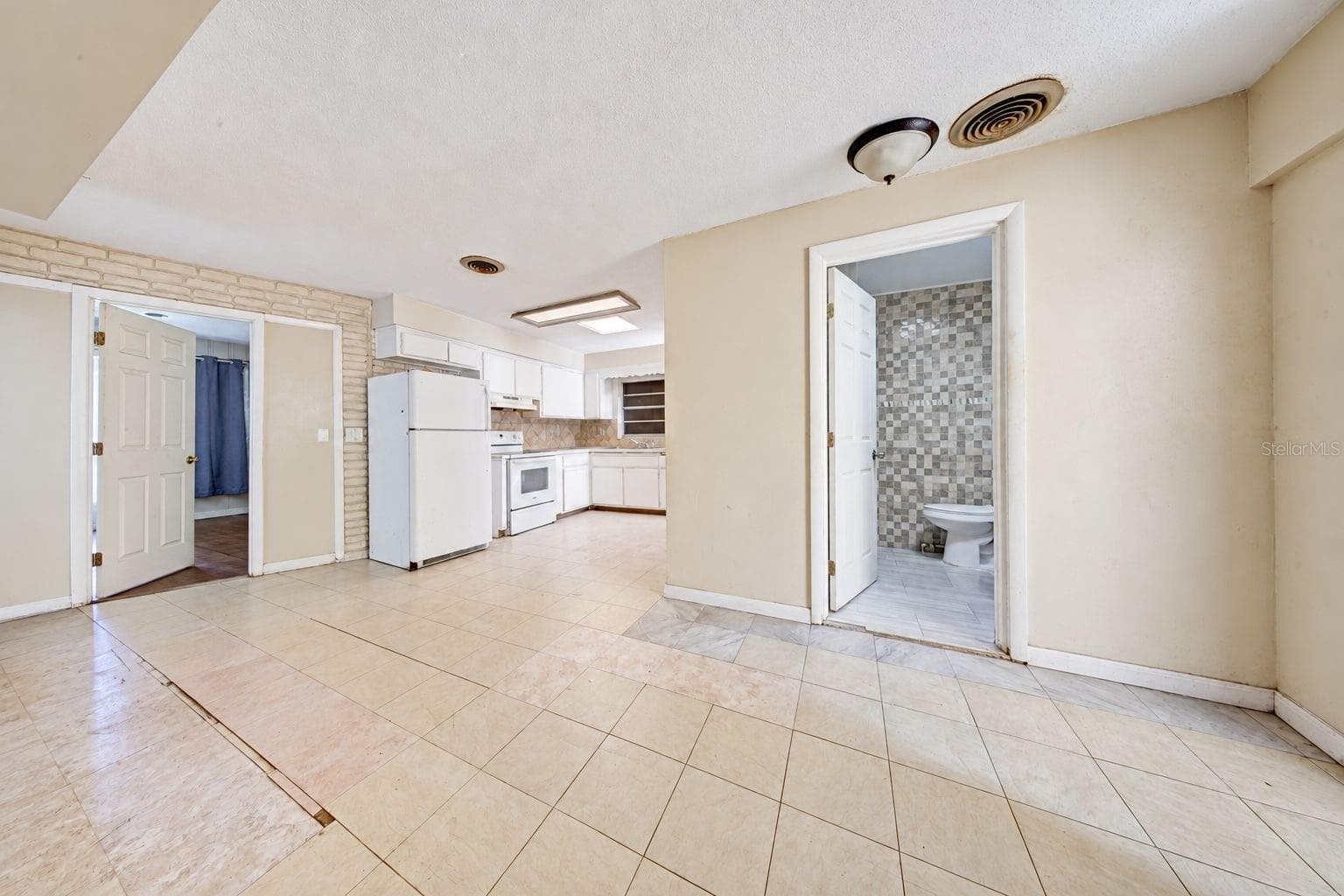 Single Family Residence at 4200 ANDERSON RD, ORLANDO, photo 8 of 44