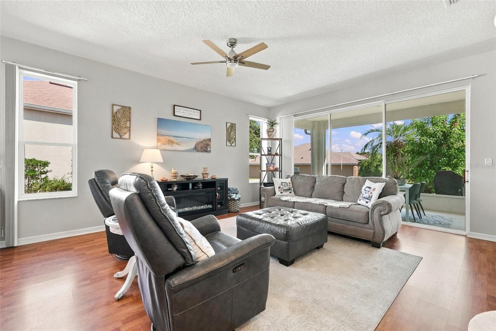 Single Family Residence at 5604 GULF STREAM ST, TAVARES, photo 3 of 38