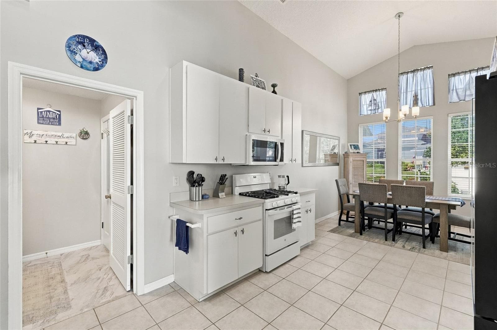 Single Family Residence at 5604 GULF STREAM ST, TAVARES, photo 7 of 38