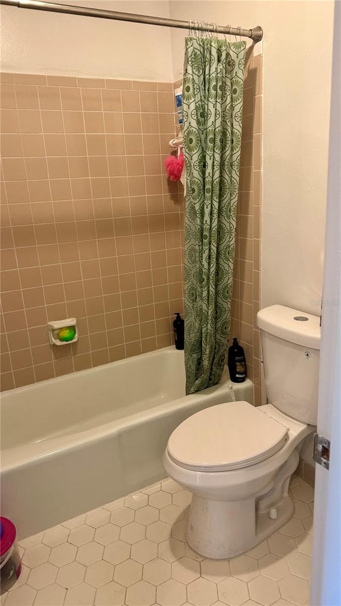 Condominium at 7880 PALM AIRE LN #203, SARASOTA, photo 13 of 14