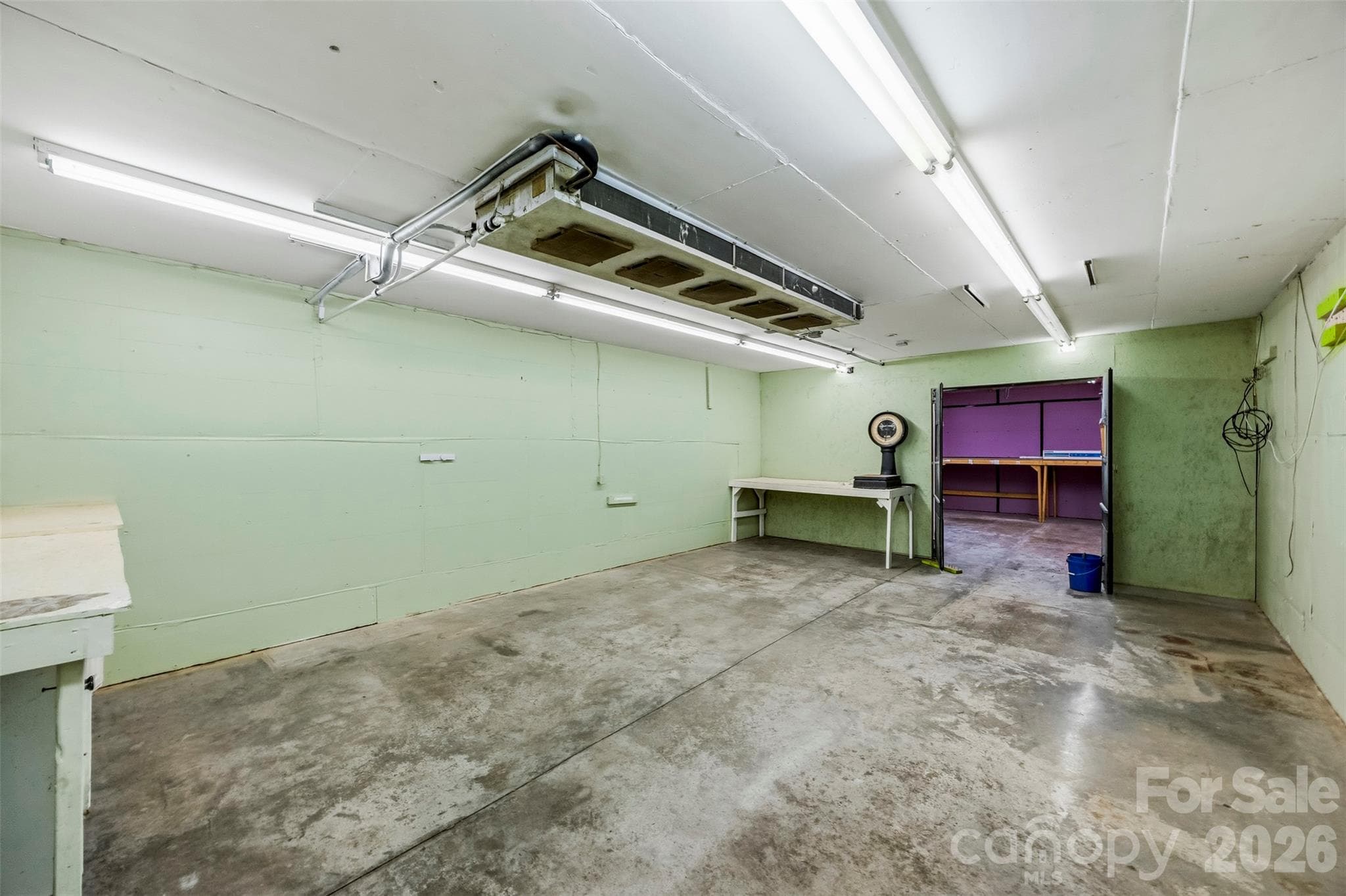 Oversized cold room - 10327 Hwy 49 Highway, Mount Pleasant