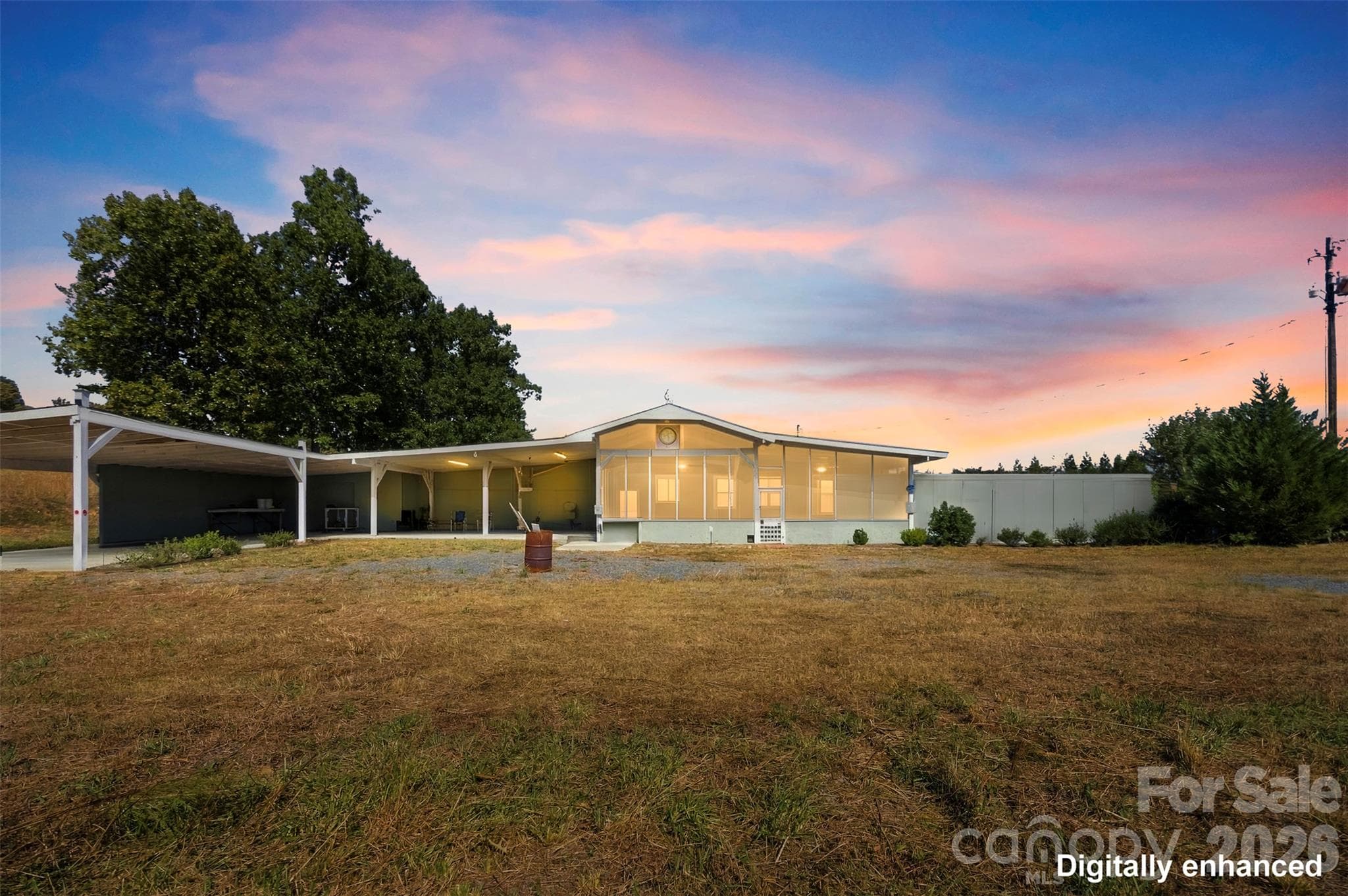 Screened In Porch, Outdoor Patio - Event Space - 10327 Hwy 49 Highway, Mount Pleasant