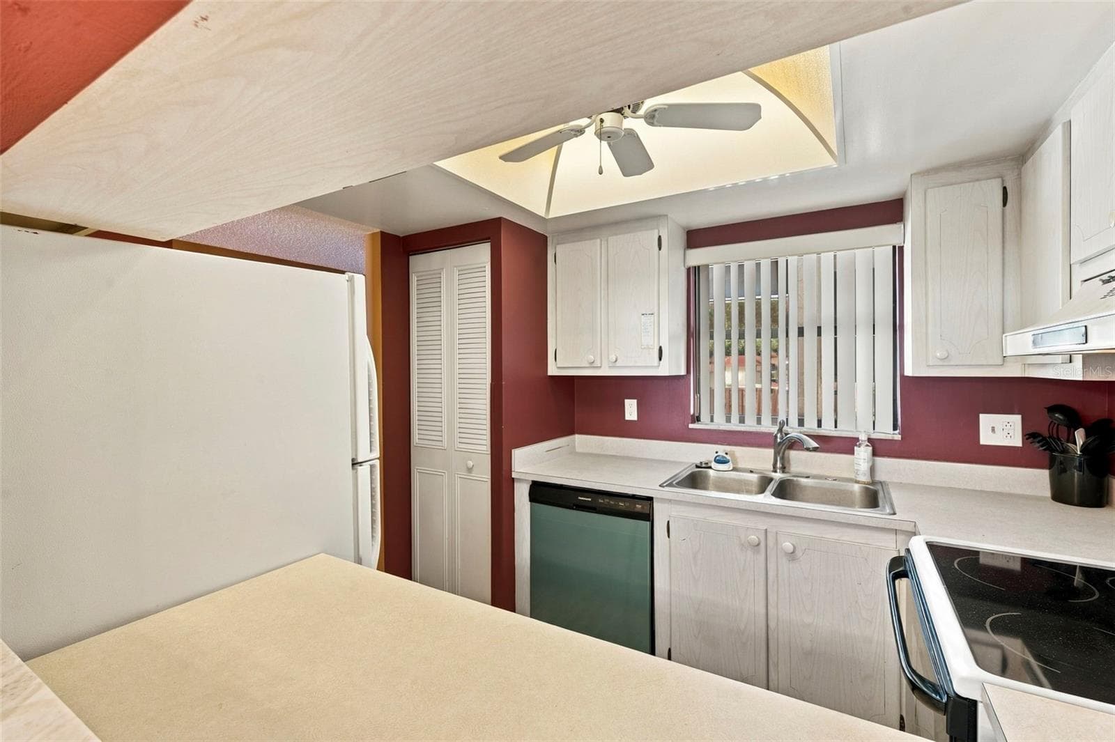 Condominium at 2400 WINDING CREEK BLVD #3-202, CLEARWATER, photo 10 of 45