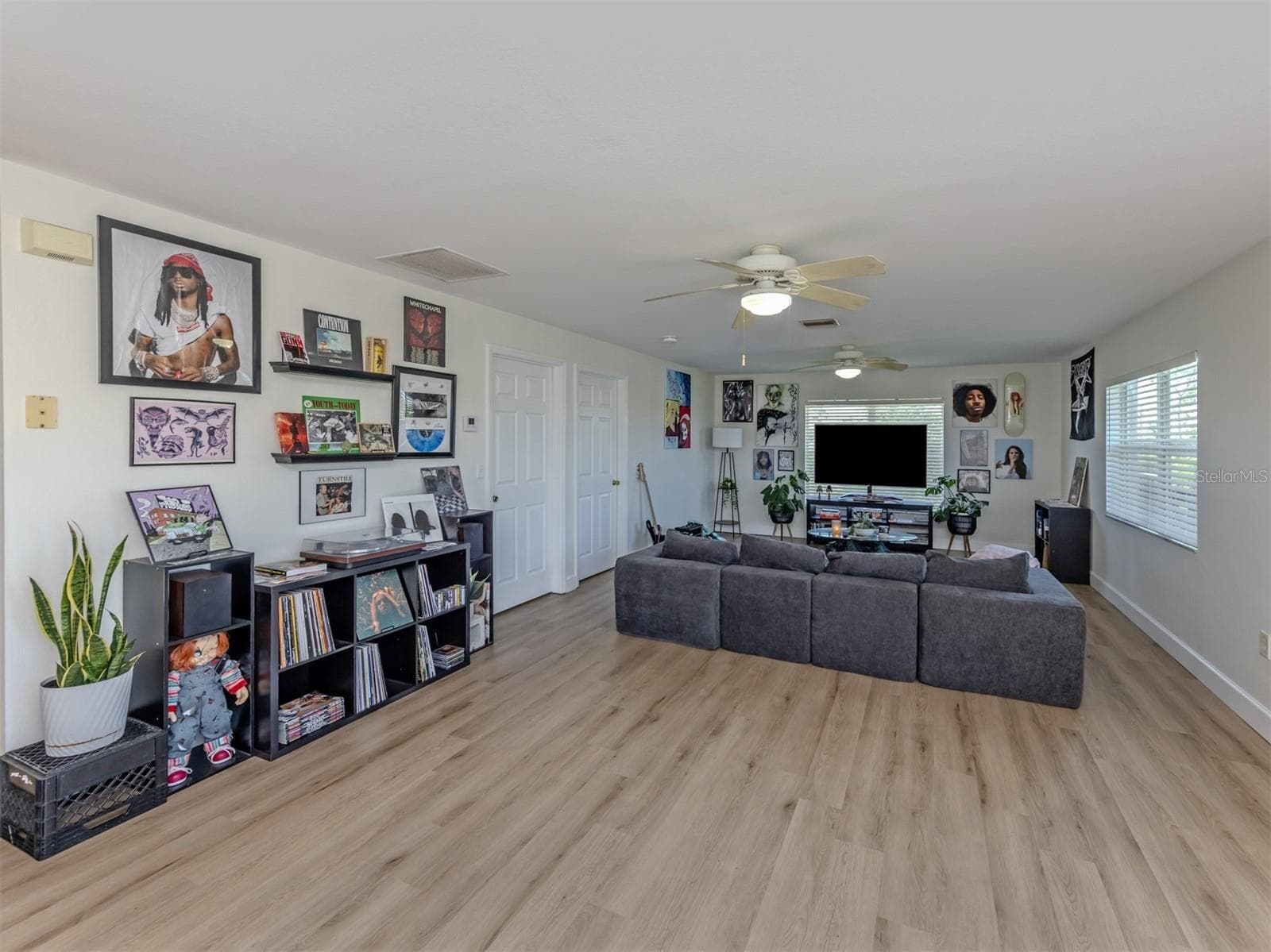 Unit A - Living Room - 9458 ANITA AVE #B, ENGLEWOOD