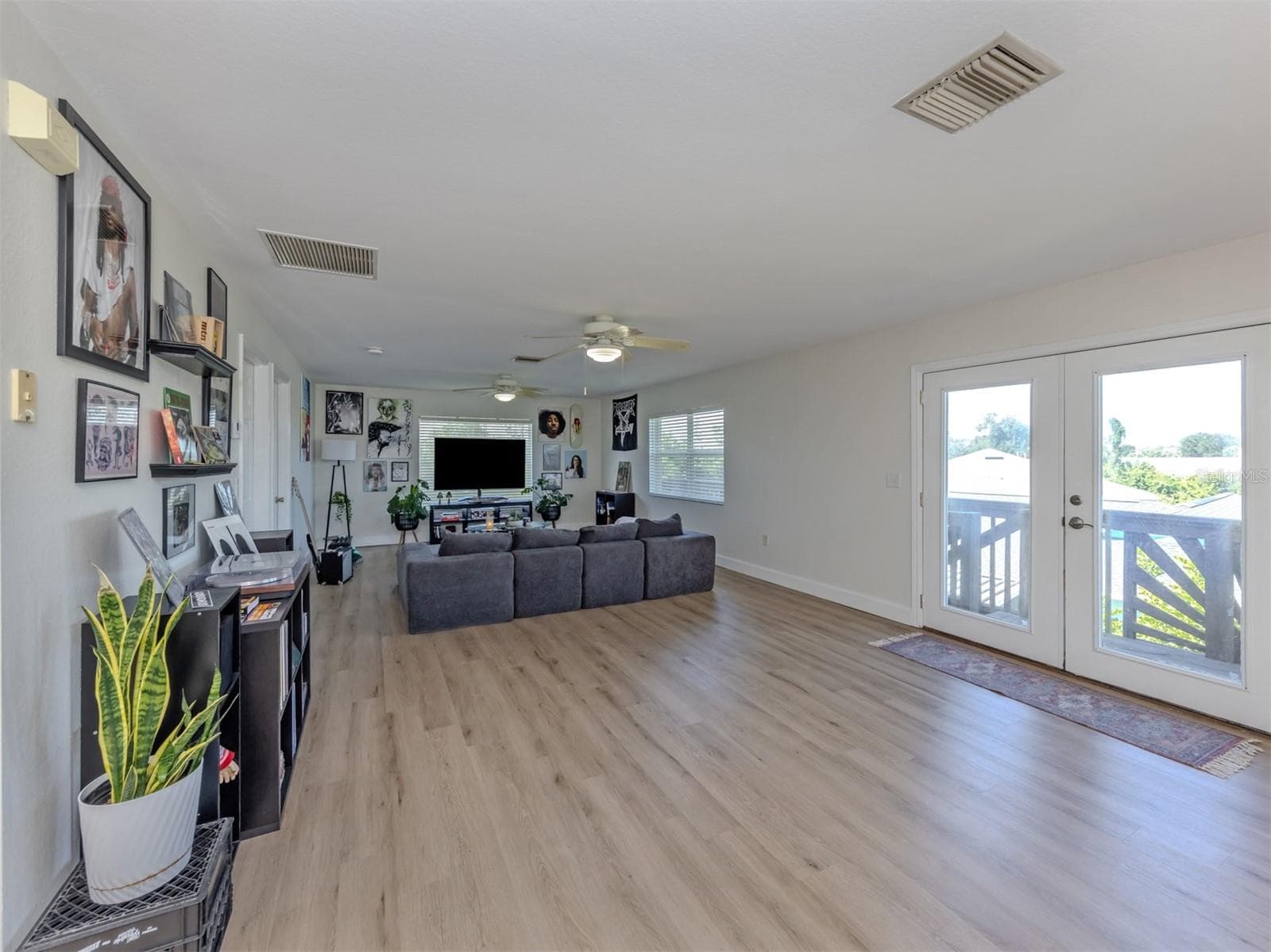 Unit A - Living Room - 9458 ANITA AVE #B, ENGLEWOOD