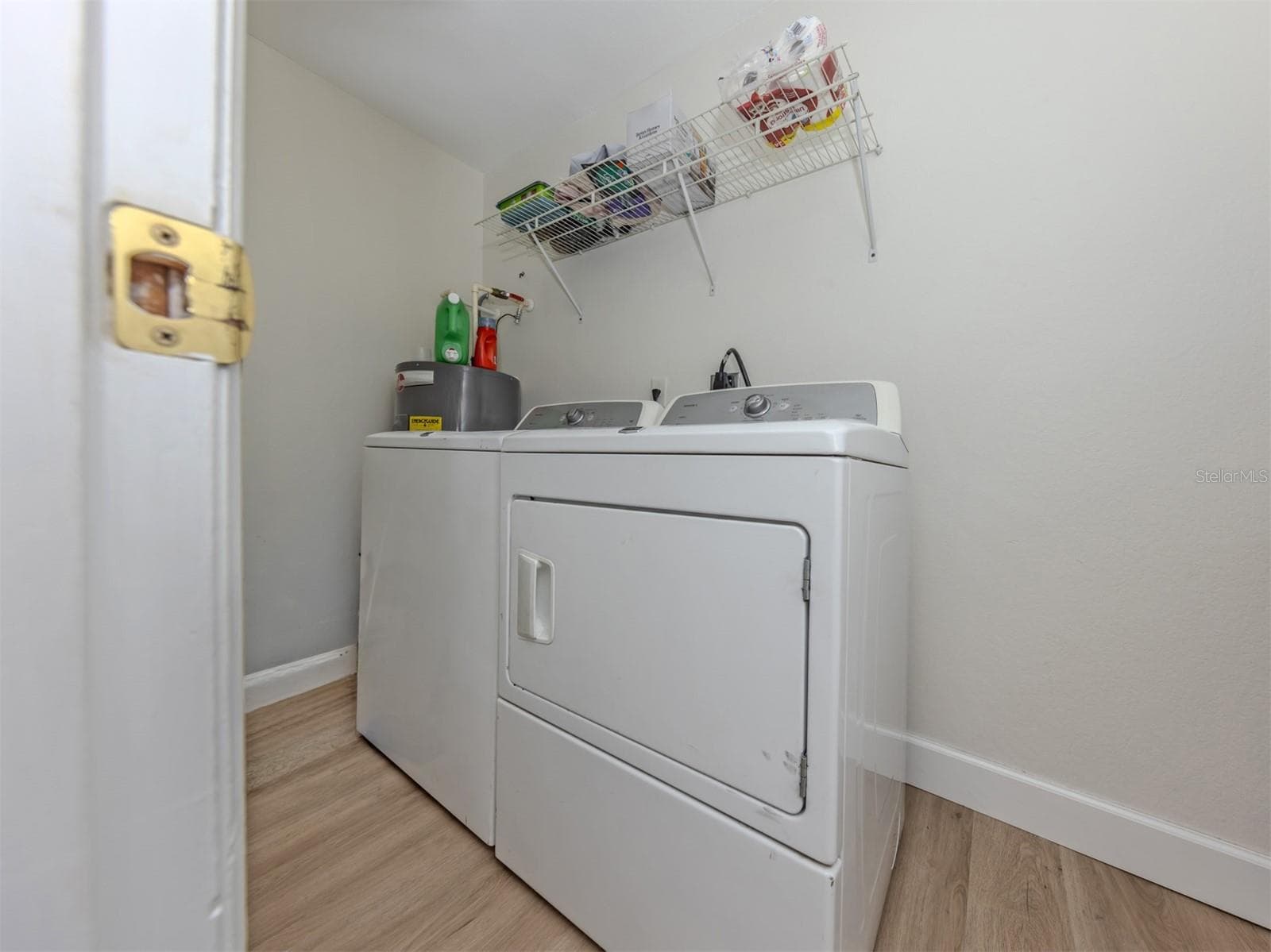 Unit A - Laundry - 9458 ANITA AVE #B, ENGLEWOOD