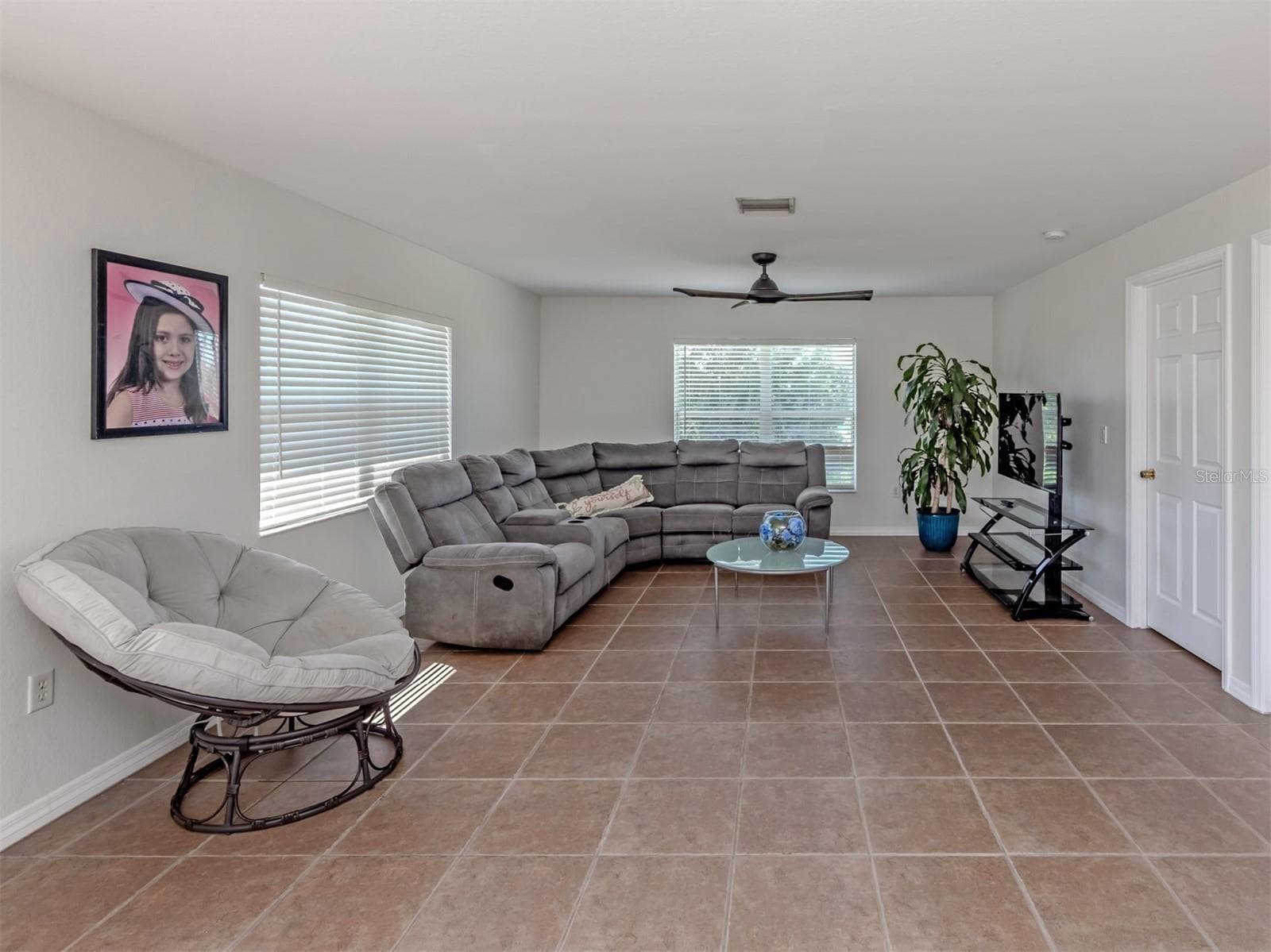 Unit B - Living Room - 9458 ANITA AVE #B, ENGLEWOOD